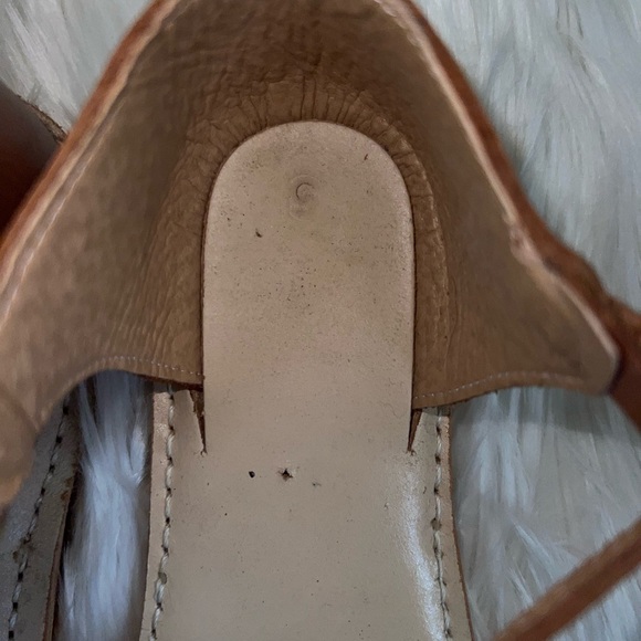 Authentic Embossed Huarache Sandles from Mexico. Flower design closed toe - Picture 7 of 10